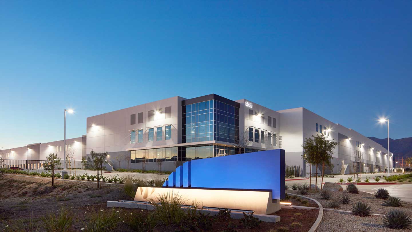 Feat1BridgeIndustrialTeaser